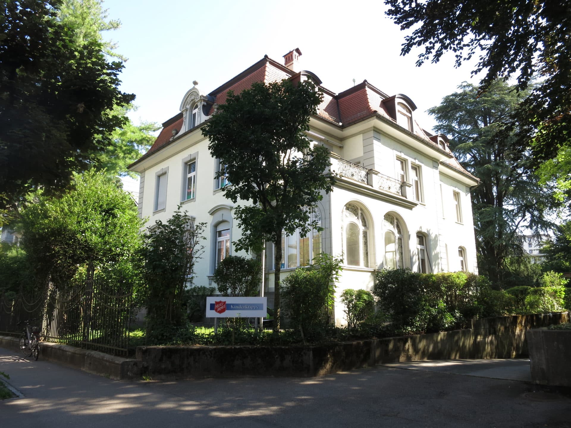 Kinderkrippe Neumünsterallee